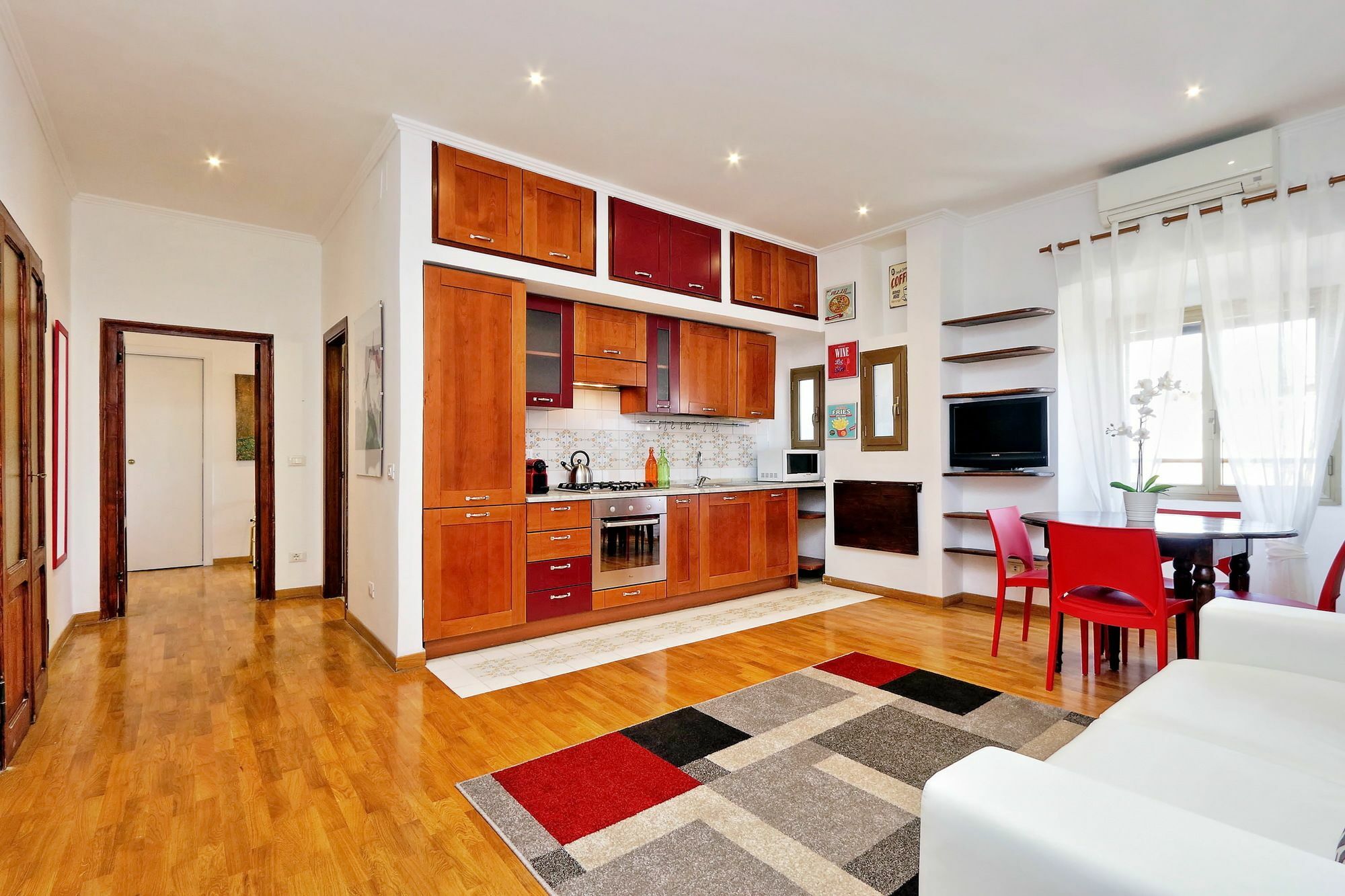 Cozy Leone - My Extra Apartment Rom