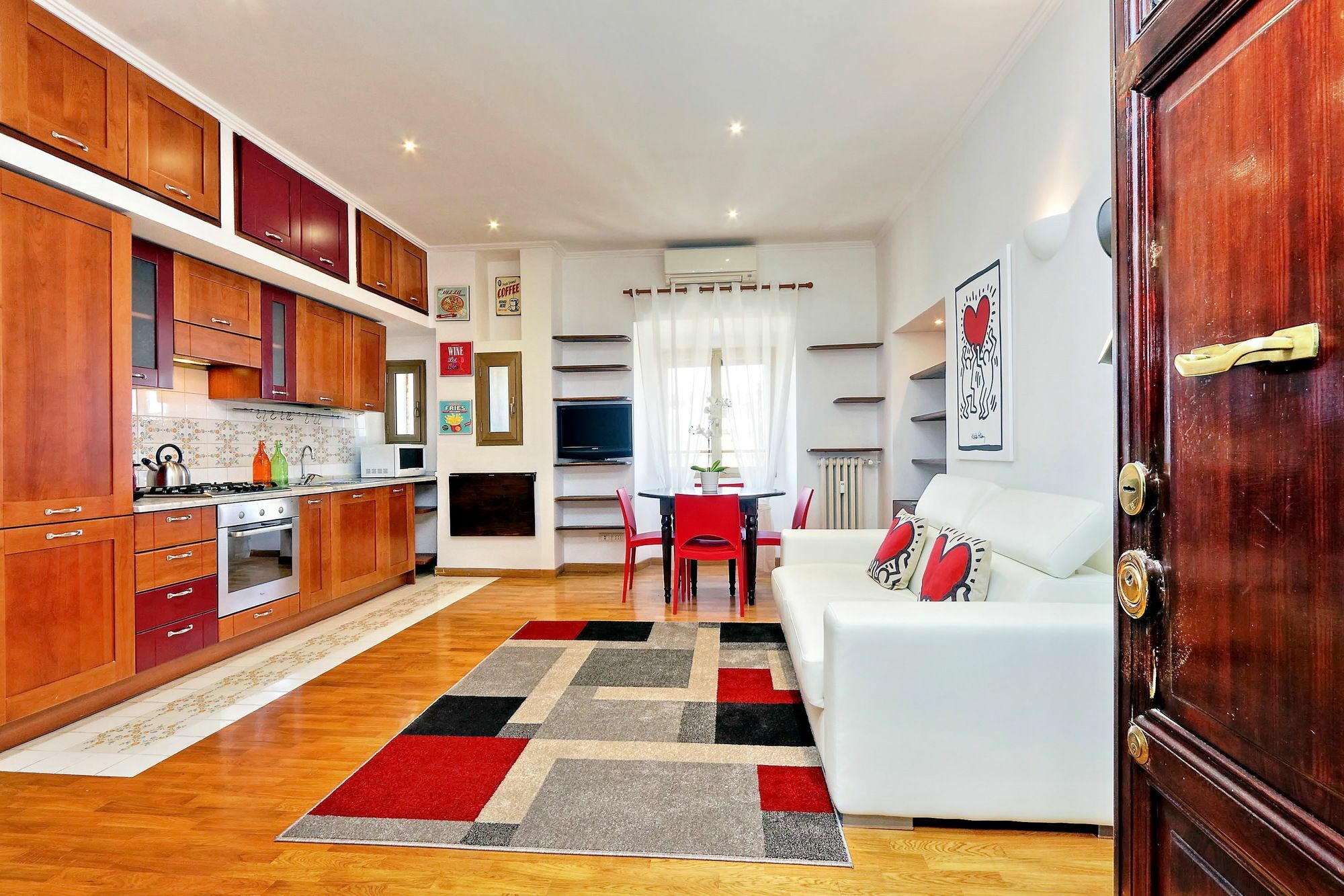 Cozy Leone - My Extra Apartment Rom